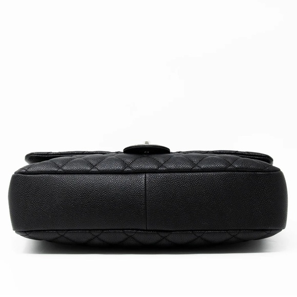 ✨ SOLD ✨Chanel Black Jumbo Easy Flap - Picture 5 of 14